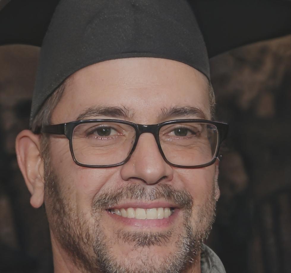 Retrato profesional de Cristóbal Herrera